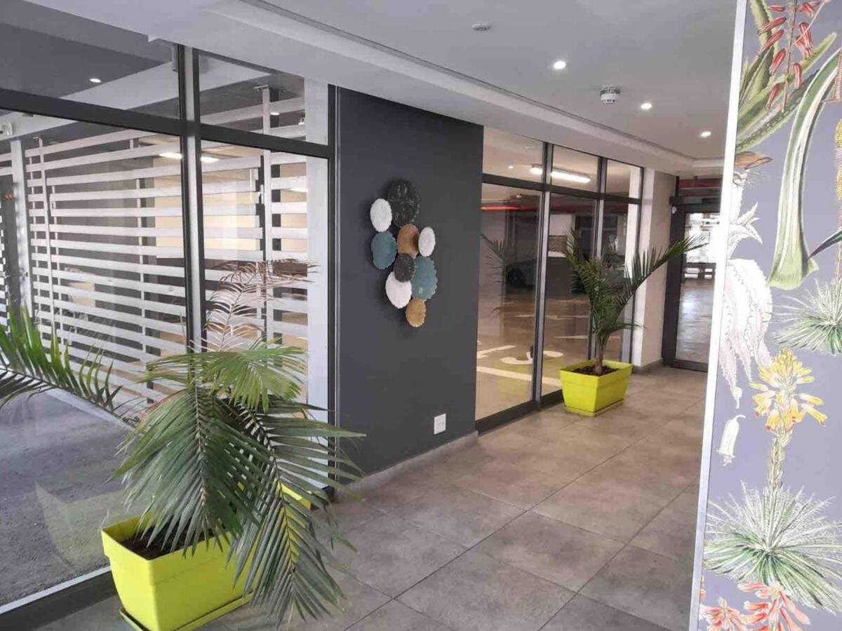 Apartment Table Mountain View 2 Bed 2 Bath Pool , Parking