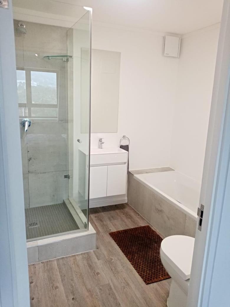 Table Mountain View 2 Bed 2 Bath Pool , Parking Apartment *