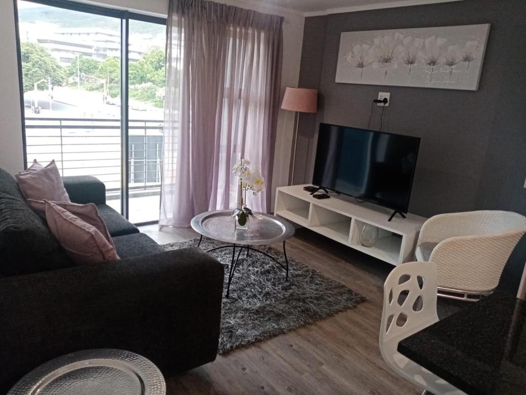 Apartment Table Mountain View 2 Bed 2 Bath Pool , Parking Cape Town